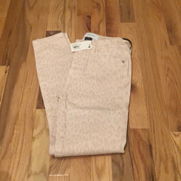 Current/Elliot Leopard Print Jeans - Picture 2 of 6